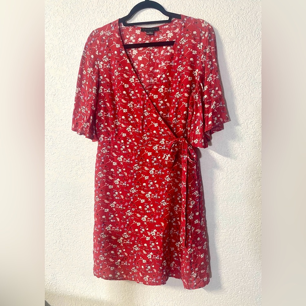 Sanctuary Red Floral Faux Wrap spring Cottagecore Dress flutter sleeves size m
